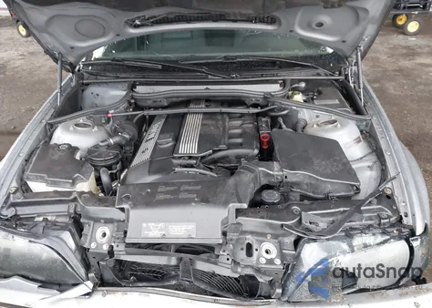 2005 BMW 325I из США, поврежденный, VIN WBAEV33445KW17613